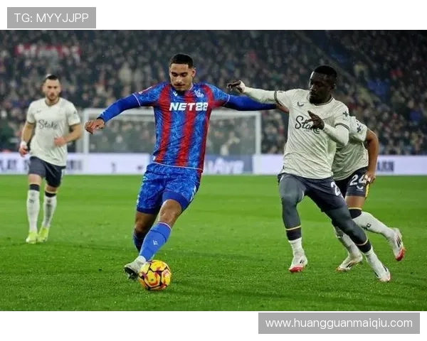 水晶宫队历史发展过程中的重要赛事回顾与球队演变 水晶宫队历史发展过程中的重要赛事回顾与球队演变